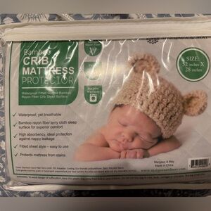 NWT Crib Mattress Protector